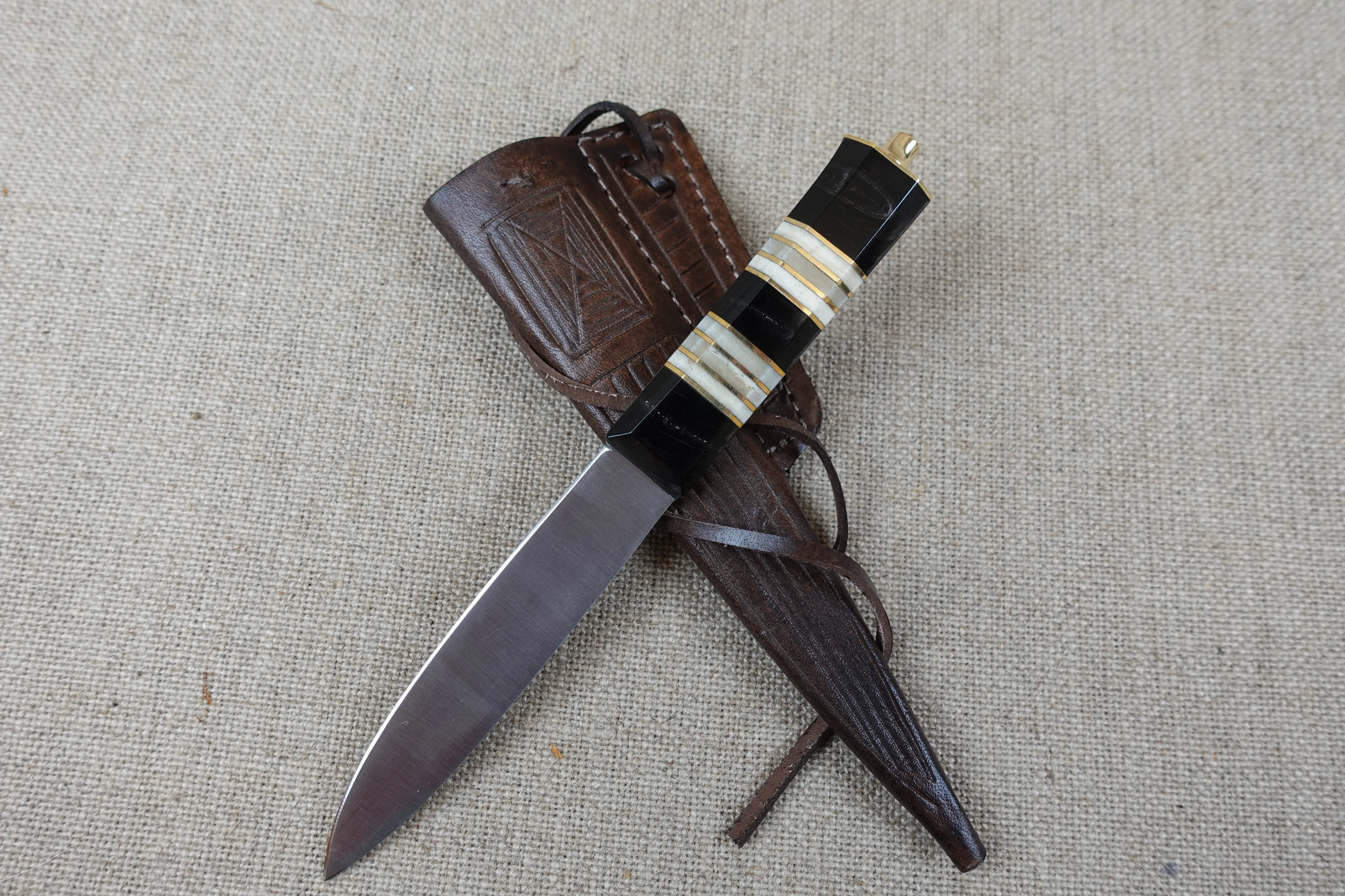 Horn and Bone Layered Medieval Eating knife 14th to Early 16thC